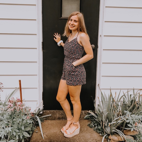 Meet your Posher, Allison - Picture 3 of 3